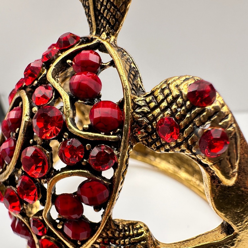 Vintage 90s Red Rhinestone Gold Tone Turtle Bracelet Women's Classic Jewelry - Picture 14 of 17